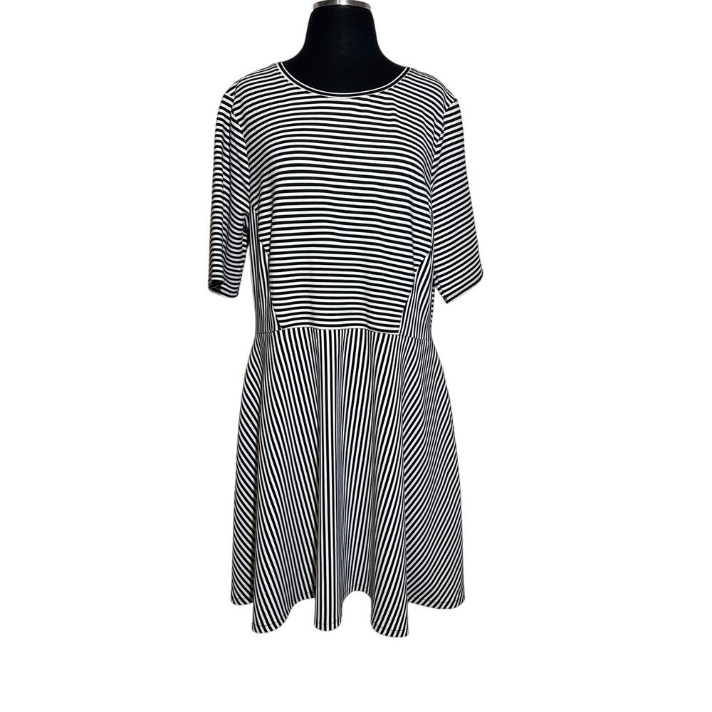 Apt 9 Striped Dress Fit Flare Skater Knit Short Sleeves Black White Sz XL